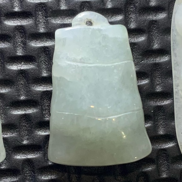 Genuine 24.5ct translucent ICE jadeite jade pendent - Picture 5 of 8